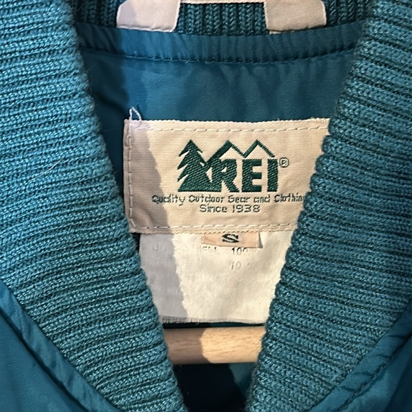 ✨Vintage REI Puffer Vest // S - Picture 4 of 5